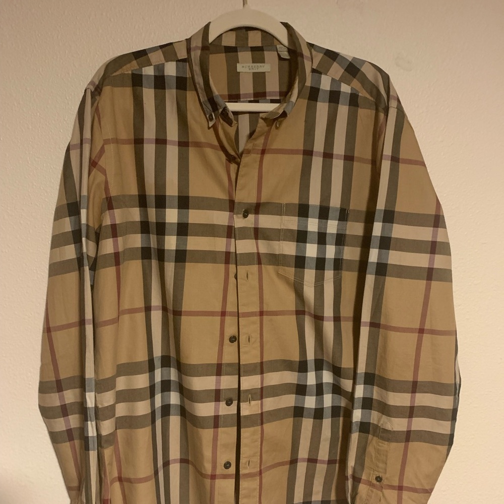 Classic style Burberry long sleeve